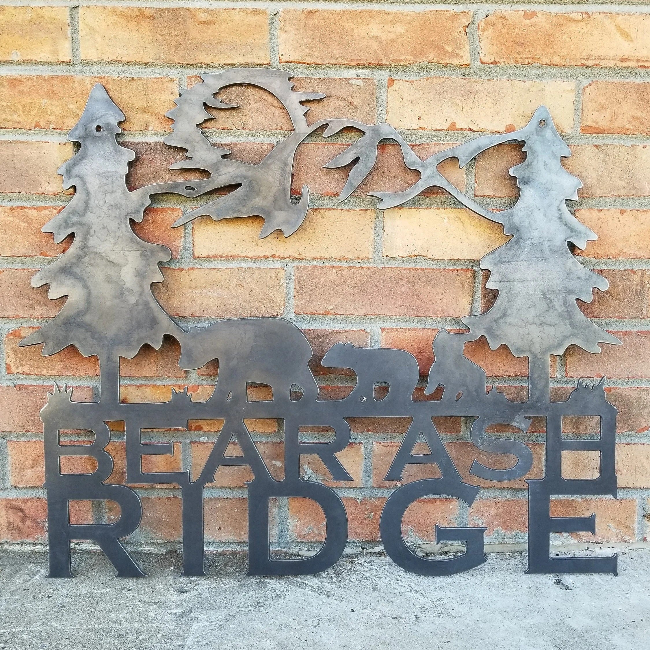 Mountain Bear Metal Wall Art – Rustic Cabin & Lodge Home Decor