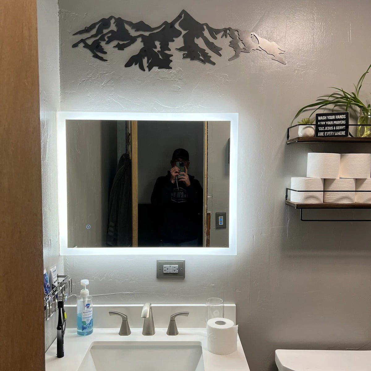 Mountain Metal Wall Art – Scenic Mountain Wall Decor for Home & Outdoor Spaces